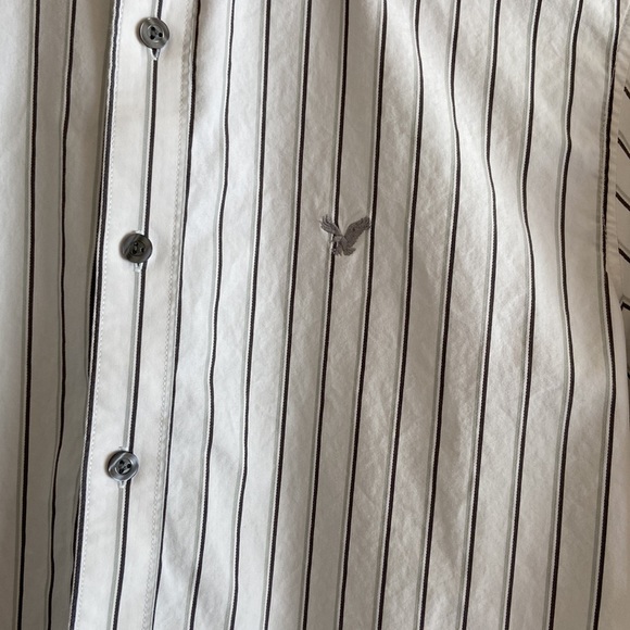 American Eagle Vintage Fit. Men’s Medium. Authentic Quality Clothing. EUC. - Picture 3 of 7